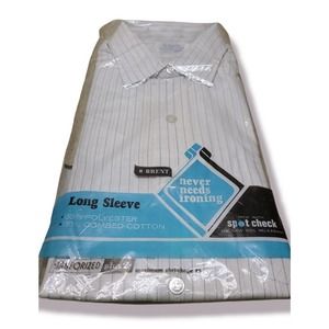 ~Vintage Montgomery Ward Brent Never Needs Ironing Long Sleeve Button Up Shirt